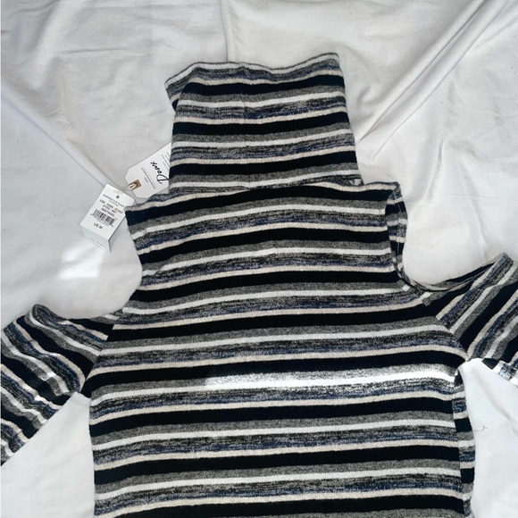 🆕NWTA Black white and grey American eagle soft & sexy plush dress size medium - Picture 6 of 14